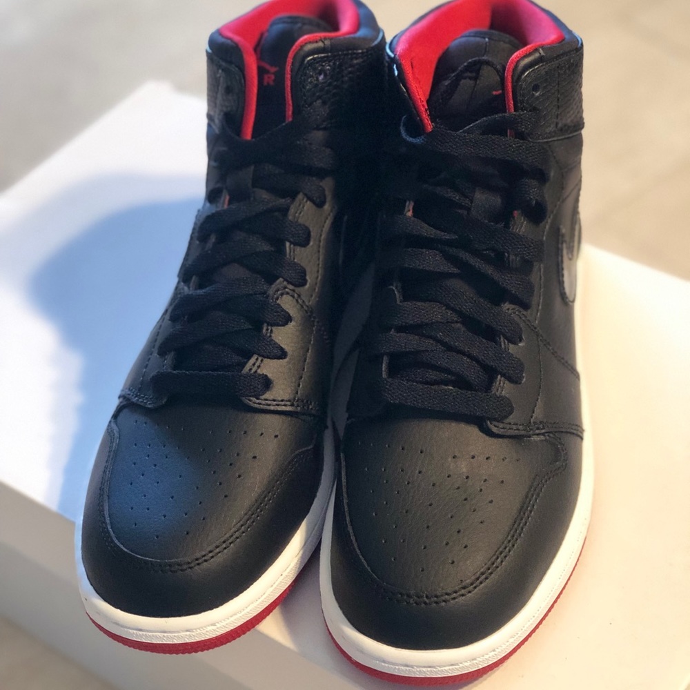 Nike Jordan 1 Mid fearless